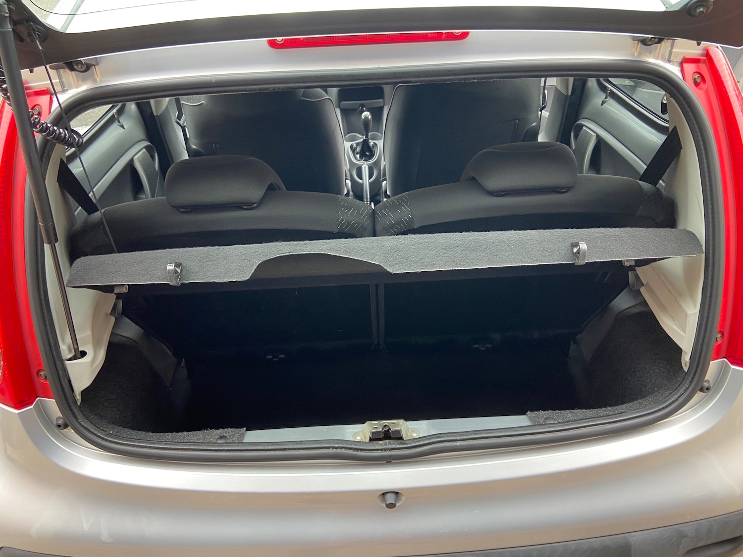 Used Peugeot 107 2010 for sale - 76246050: Photo 24