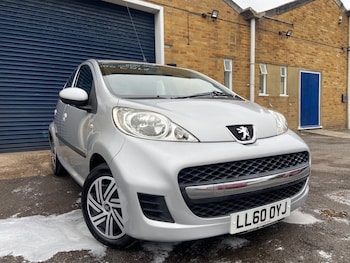 Used Peugeot 107 2010 for sale - 76246050: Photo