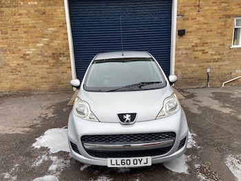 Used Peugeot 107 2010 for sale - 76246050: Photo