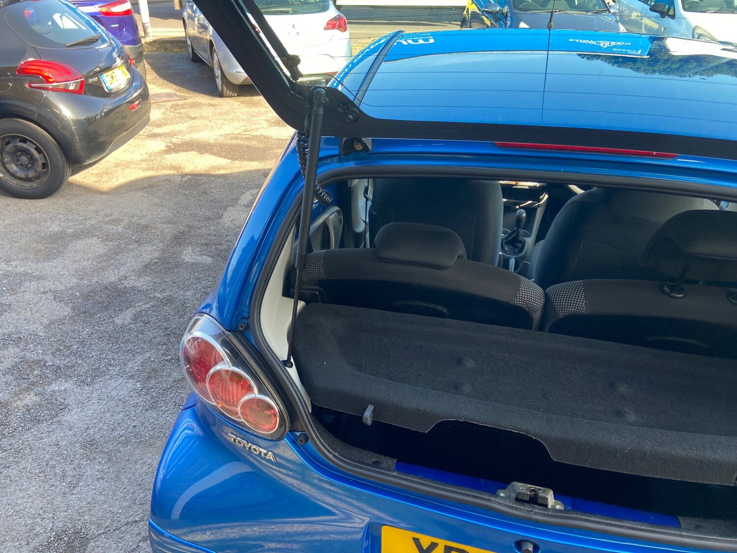 Used Toyota AYGO 2010 for sale - 77673996: Photo 15