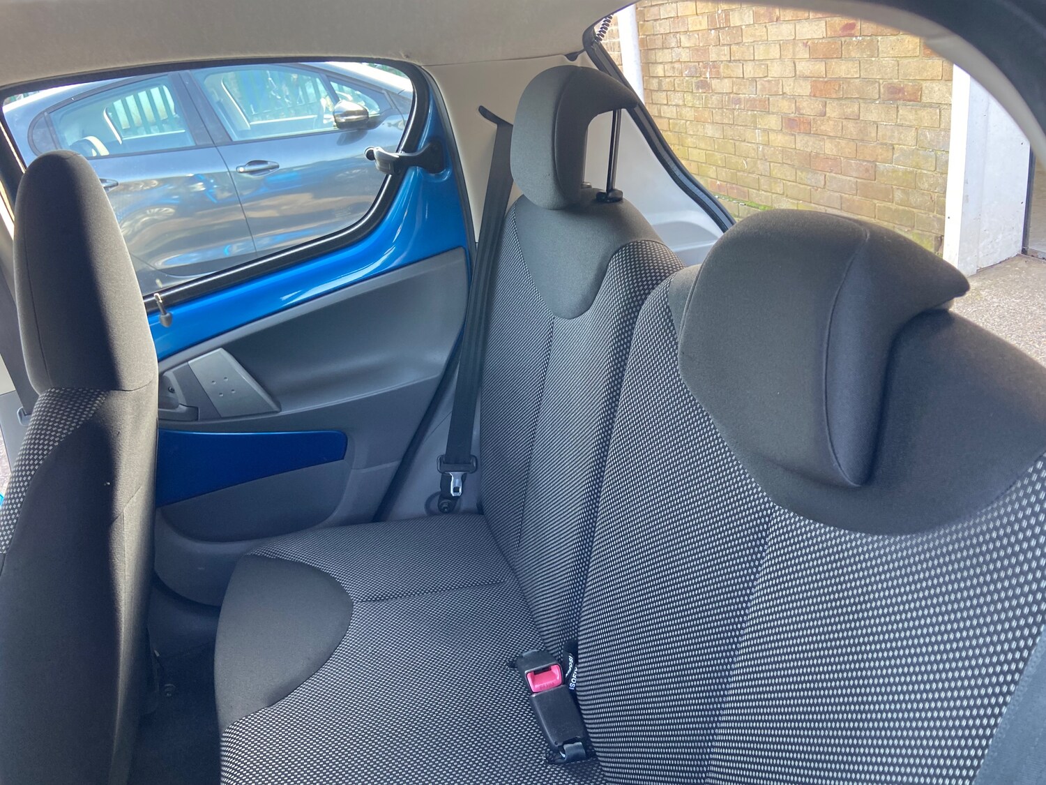 Used Toyota AYGO 2010 for sale - 77673996: Photo 21