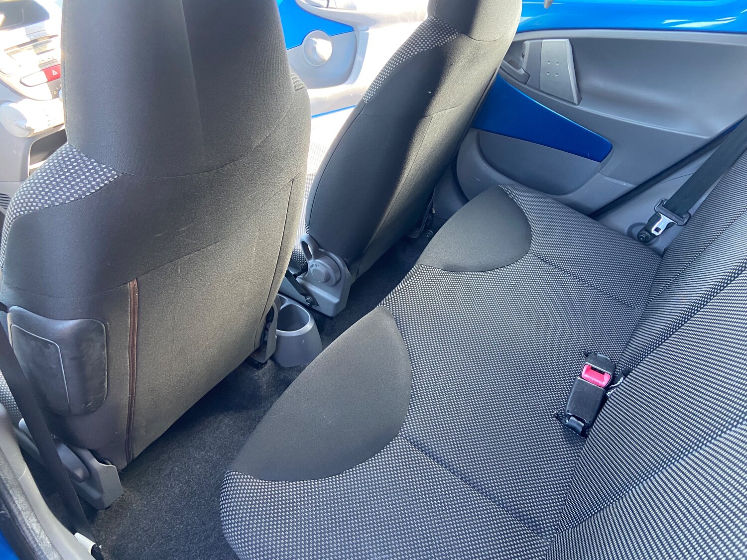 Used Toyota AYGO 2010 for sale - 77673996: Photo 22