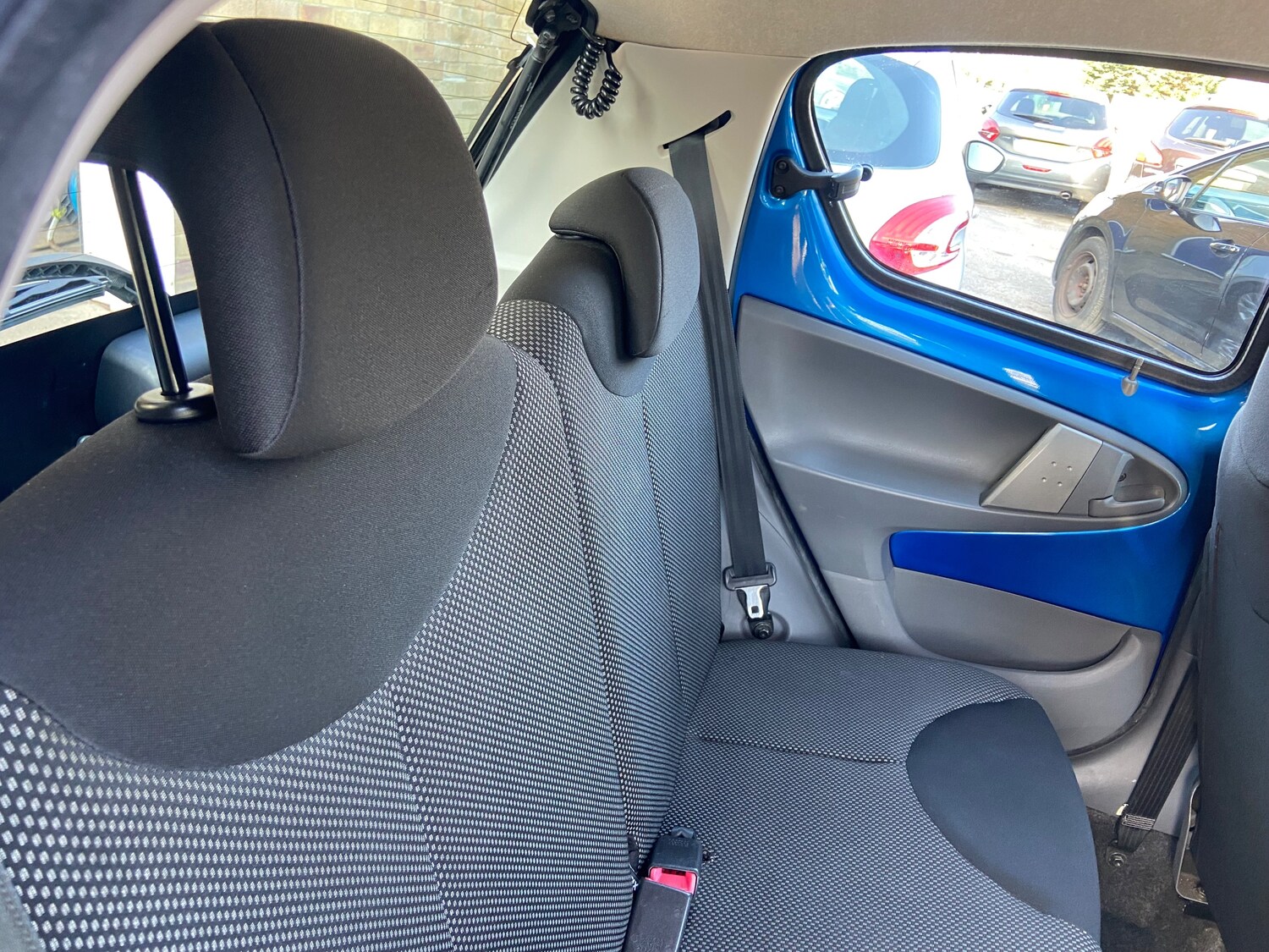 Used Toyota AYGO 2010 for sale - 77673996: Photo 24