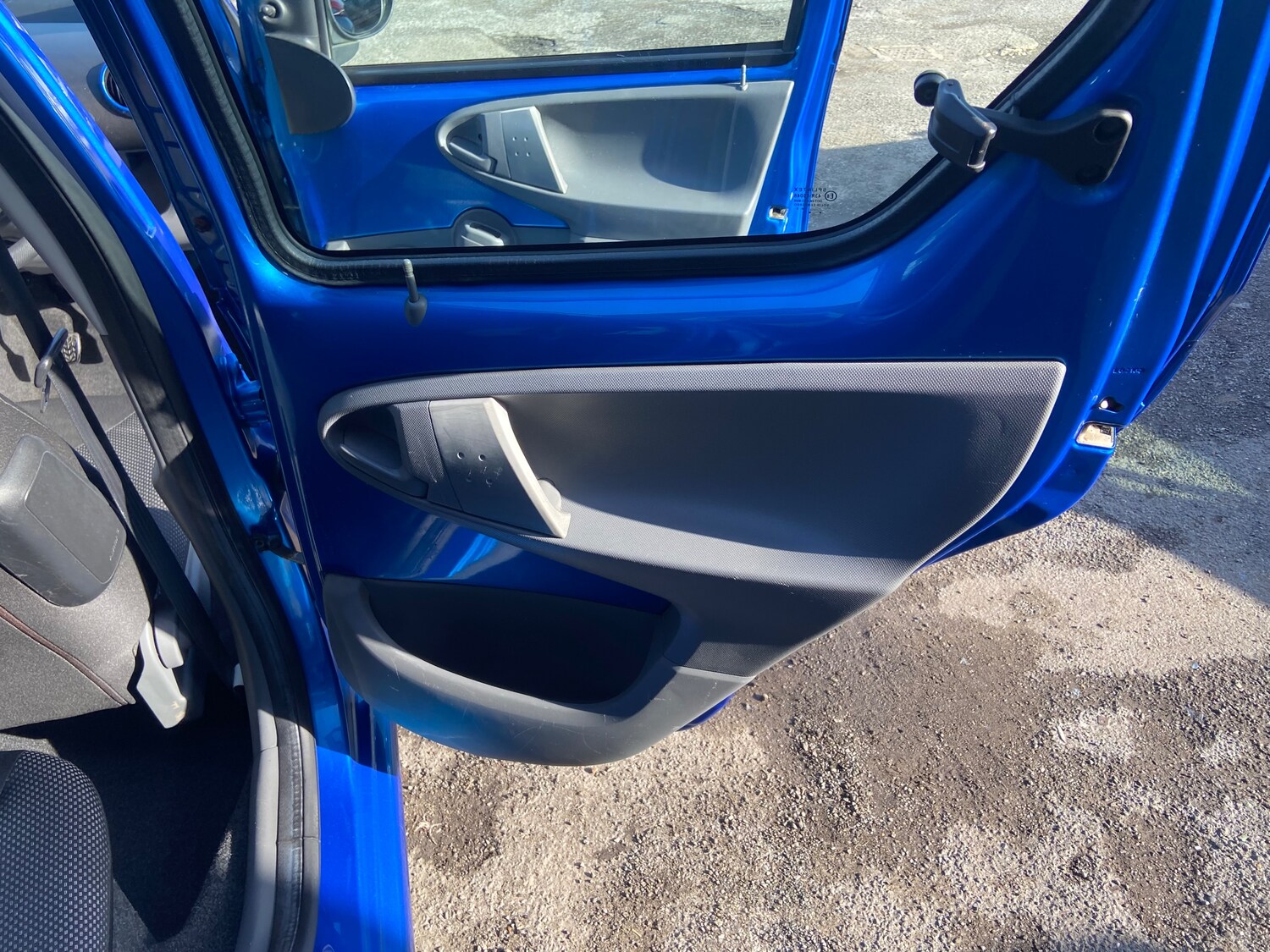 Used Toyota AYGO 2010 for sale - 77673996: Photo 25