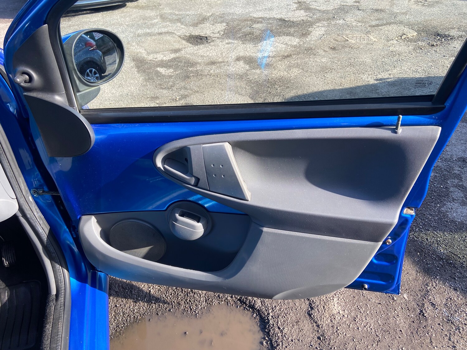 Used Toyota AYGO 2010 for sale - 77673996: Photo 31