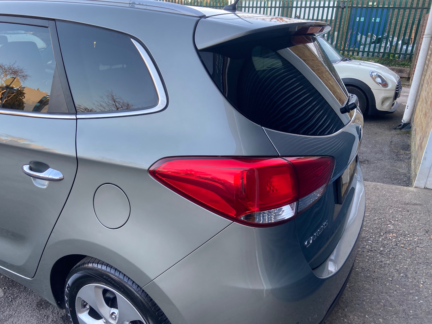 Used Kia Carens 2015 for sale - 77927515: Photo 11