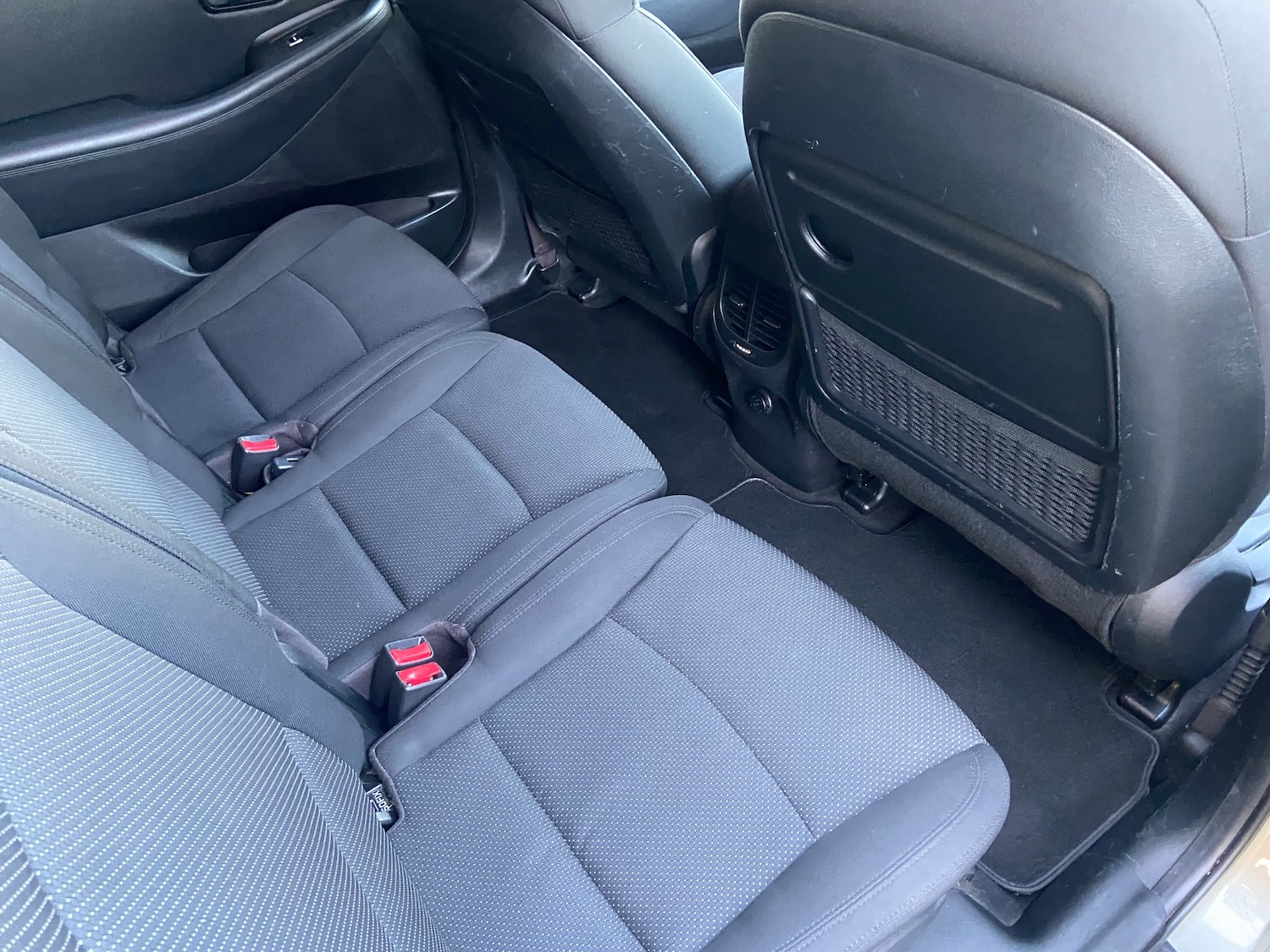 Used Kia Carens 2015 for sale - 77927515: Photo 21