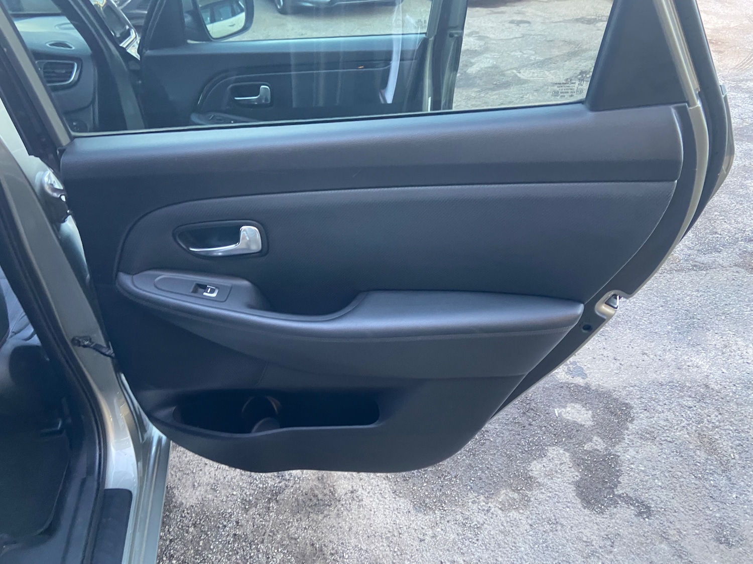 Used Kia Carens 2015 for sale - 77927515: Photo 22