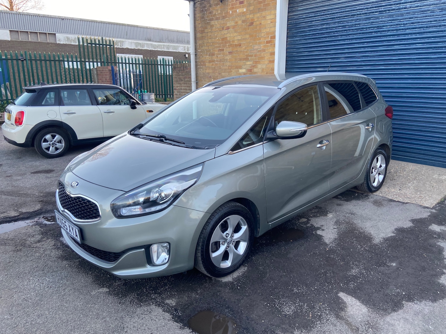 Used Kia Carens 2015 for sale - 77927515: Photo 6