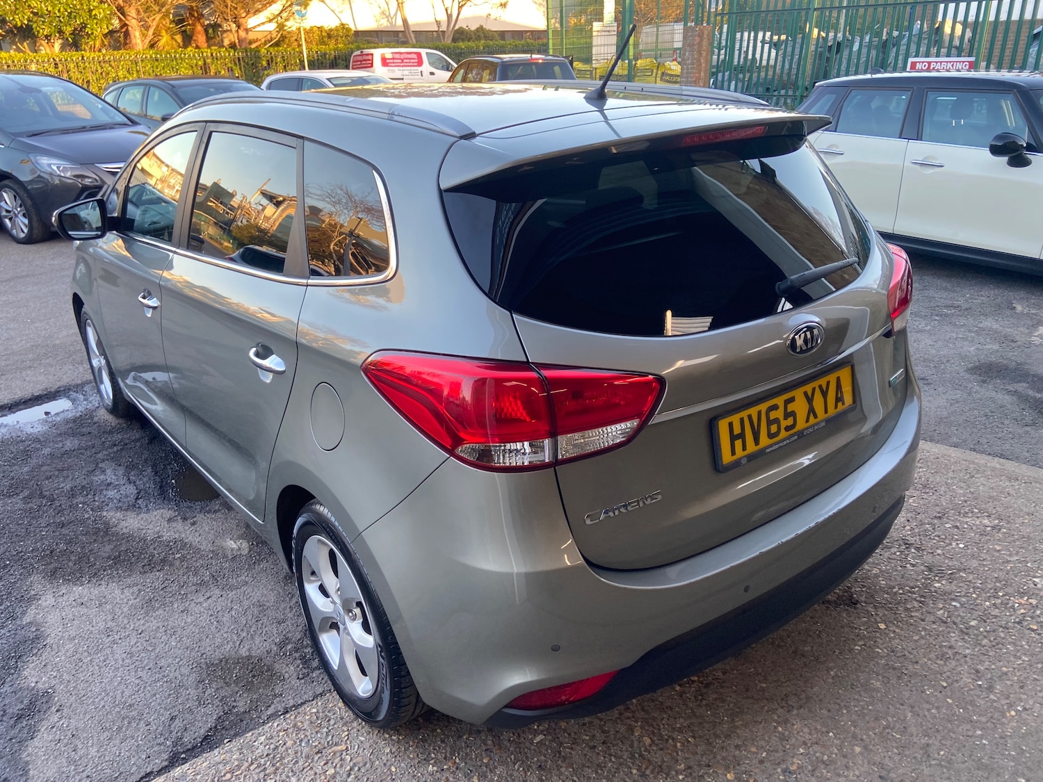 Used Kia Carens 2015 for sale - 77927515: Photo 8