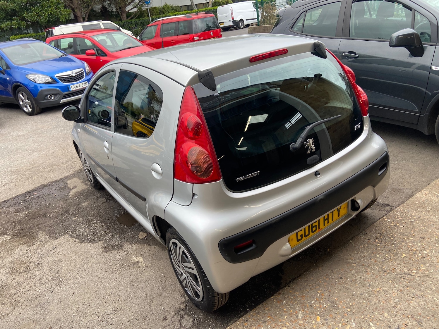 Vehicle 6