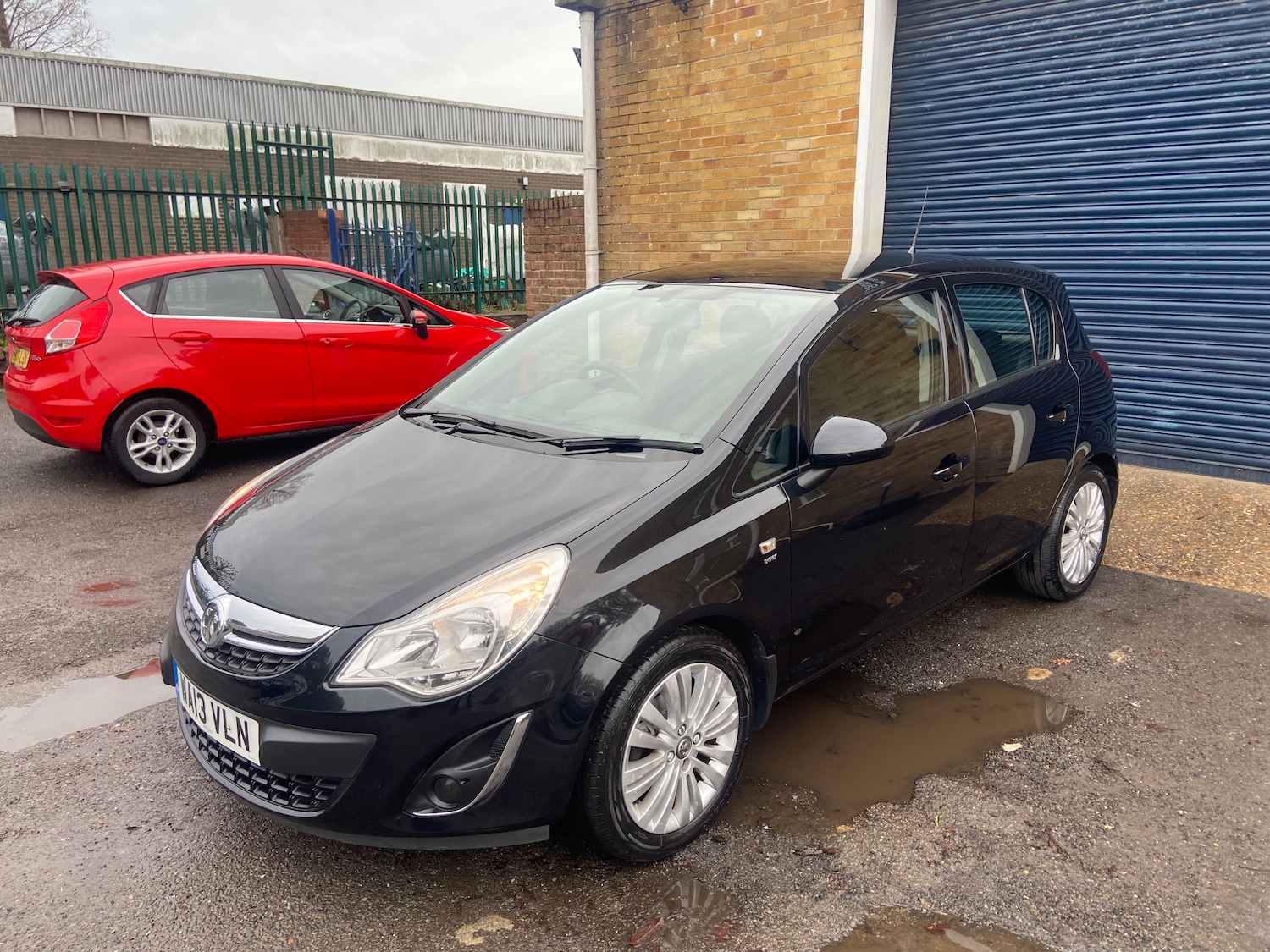 Used Vauxhall Corsa 2013 for sale - 76750863: Photo 3