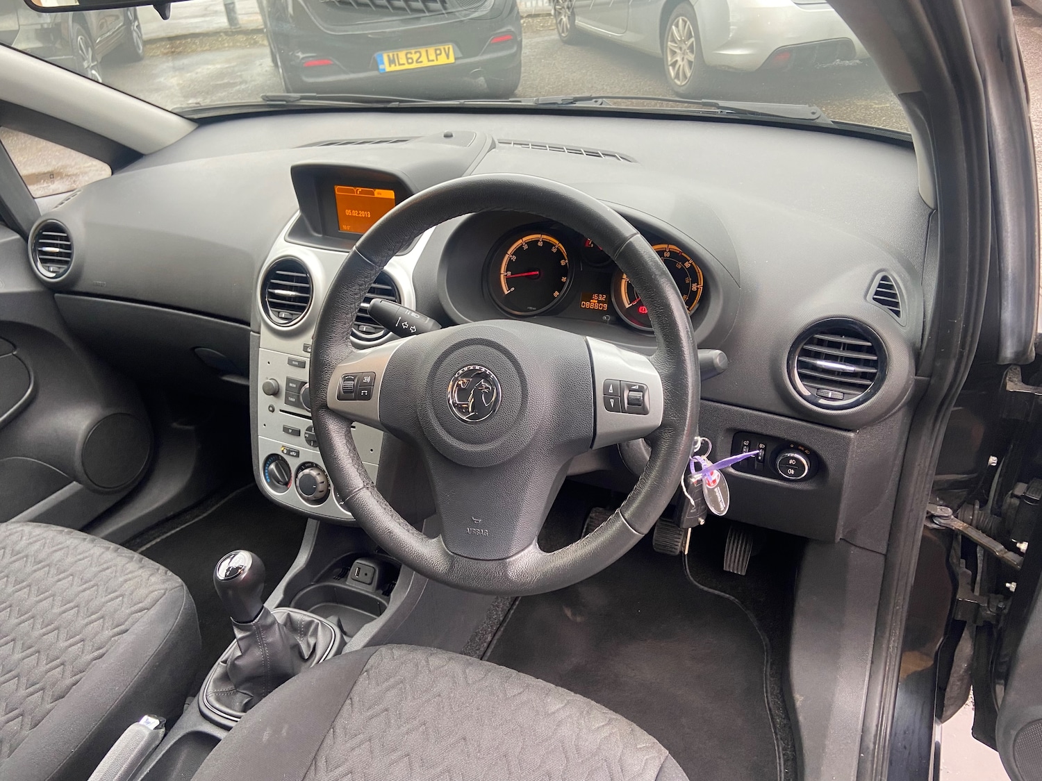 Used Vauxhall Corsa 2013 for sale - 76750863: Photo 31