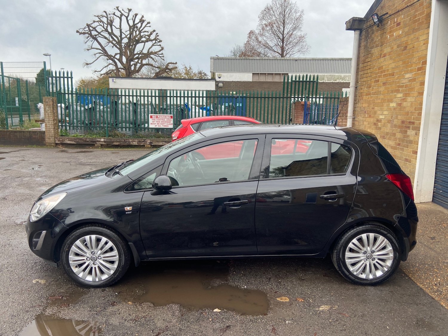 Used Vauxhall Corsa 2013 for sale - 76750863: Photo 6