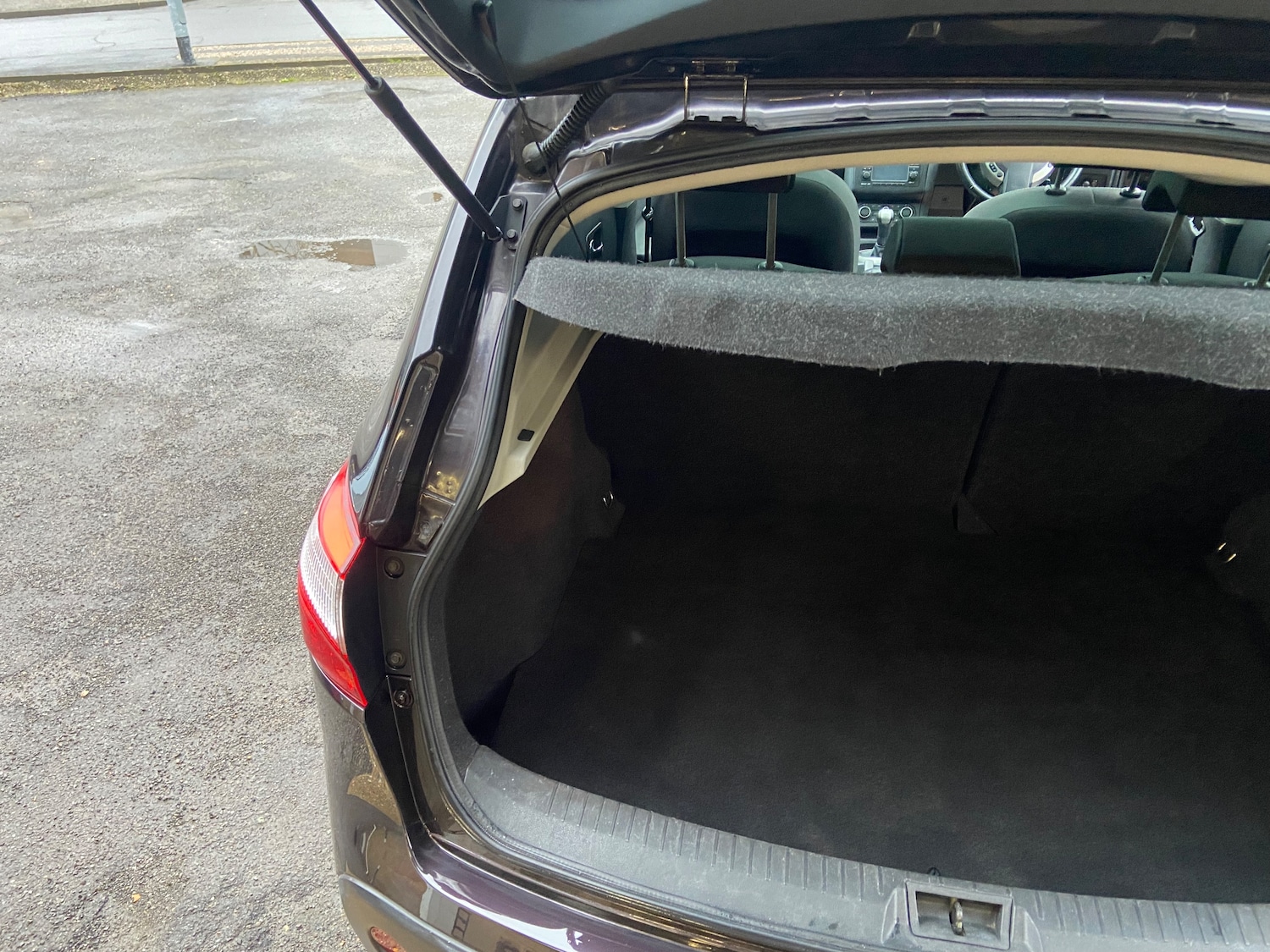 Used Nissan Qashqai 2011 for sale - 77608023: Photo 21