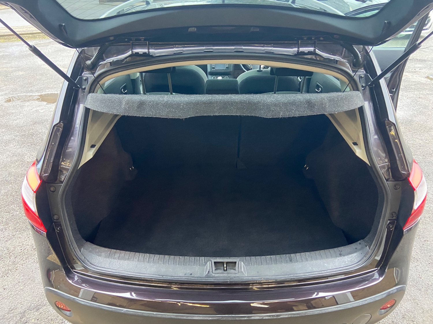 Used Nissan Qashqai 2011 for sale - 77608023: Photo 22