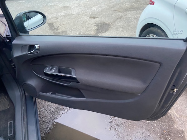 Used Vauxhall Corsa 2013 for sale - 76298096: Photo 17