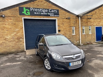 (13) - 1.7 CDTi ecoFLEX Design MPV 5dr Diesel Manual Euro 5 (SNav) (110 ps)