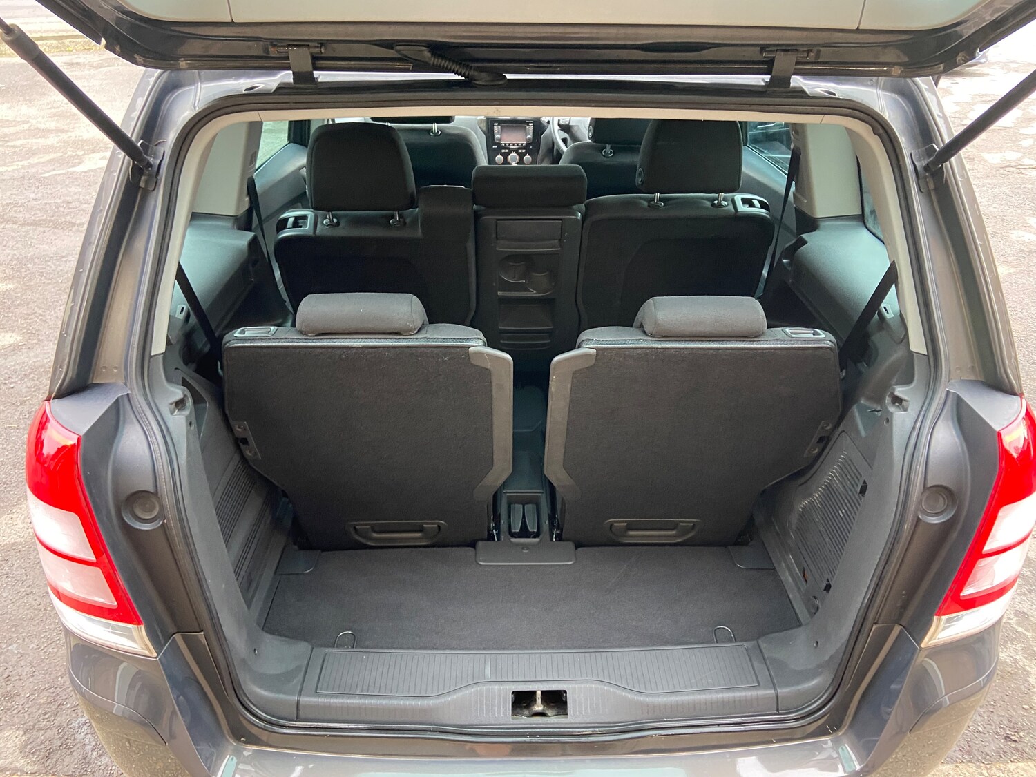 Used Vauxhall Zafira 2013 for sale - 76999596: Photo 22