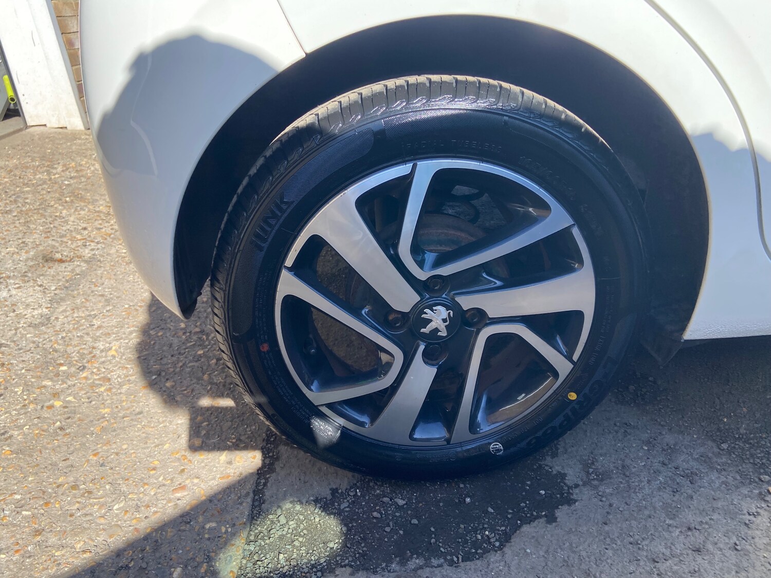 Used Peugeot 108 2016 for sale - 77899038: Photo 17