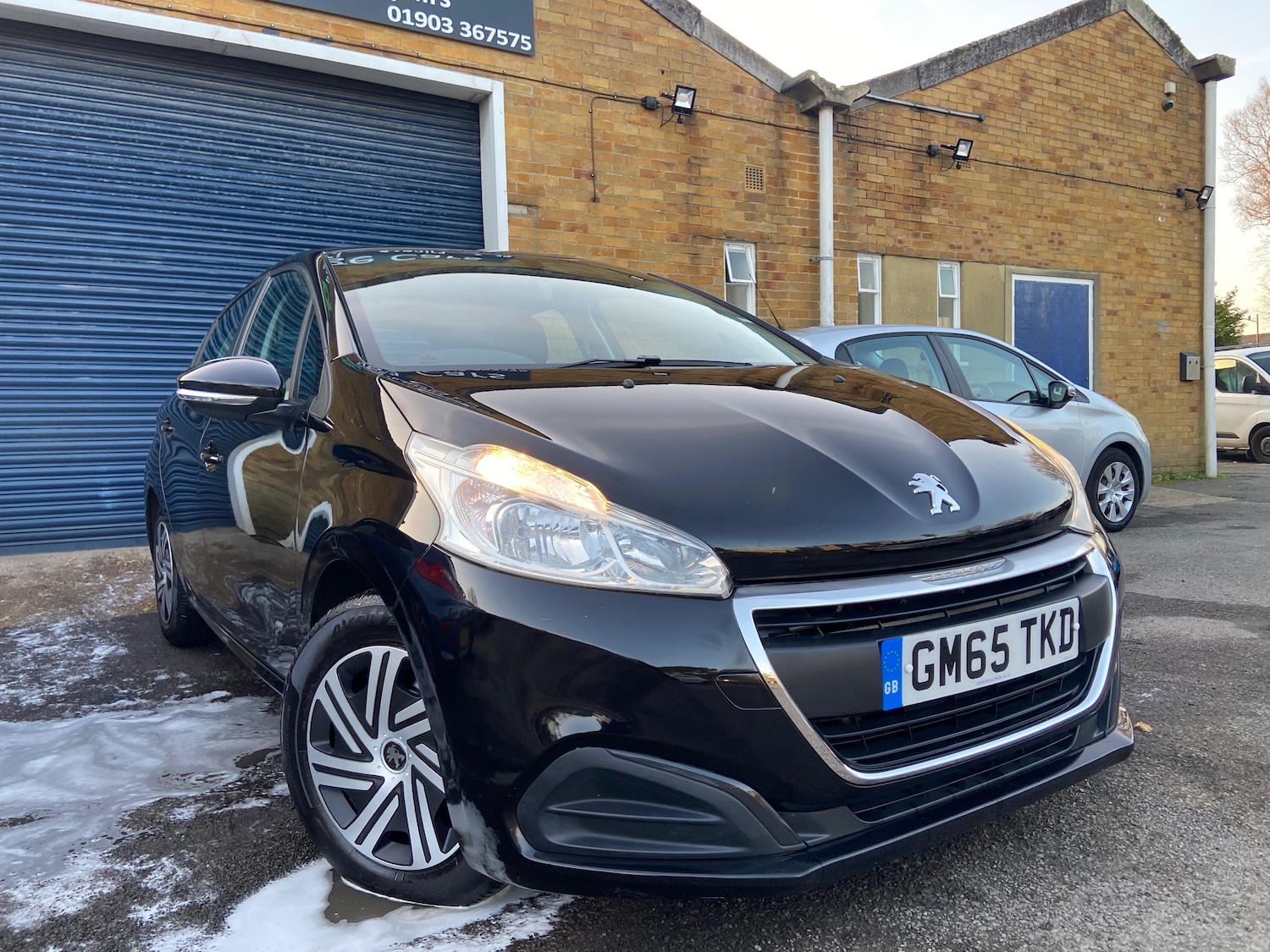 Used Peugeot 208 2016 for sale - 77673993: Photo 2