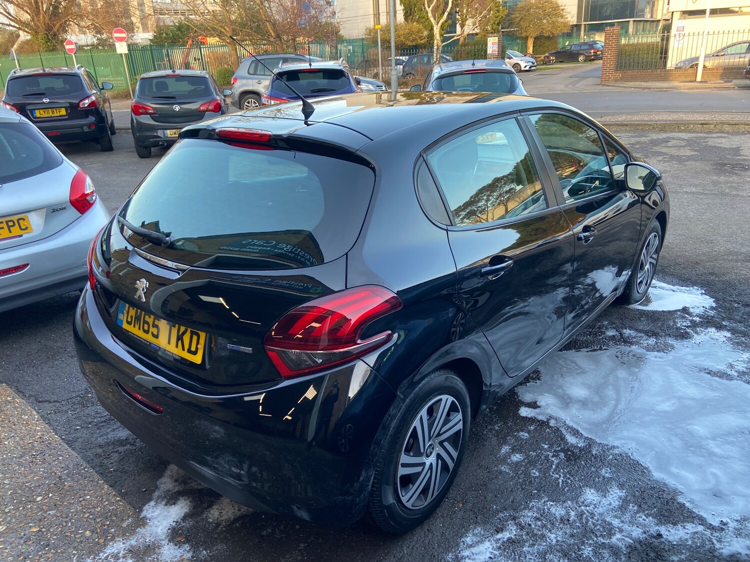 Used Peugeot 208 2016 for sale - 77673993: Photo 9