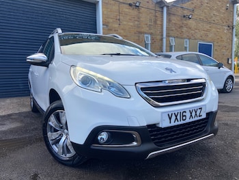 Used Peugeot 2008 2016 for sale - 79443380: Photo