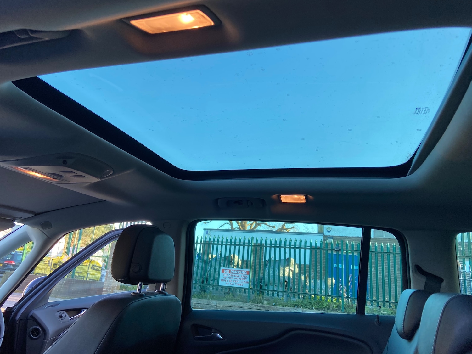 Used Vauxhall Zafira 2016 for sale - 77942200: Photo 18