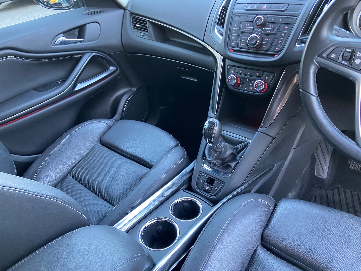 Used Vauxhall Zafira 2016 for sale - 77942200: Photo 29