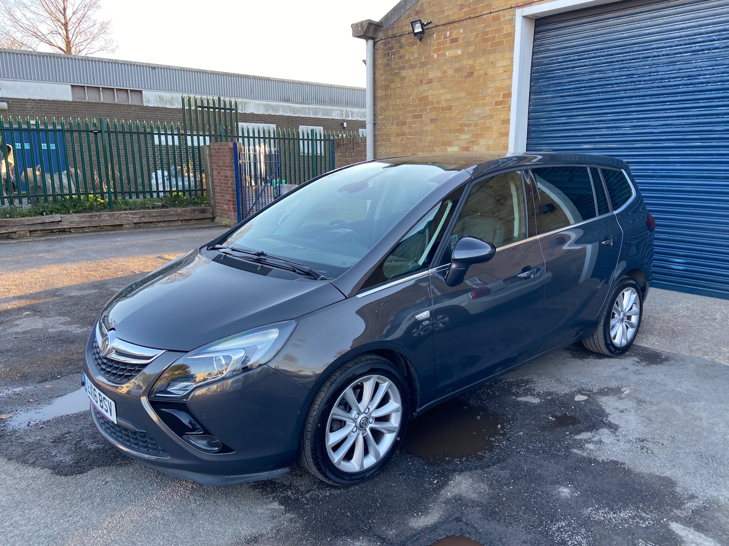 Used Vauxhall Zafira 2016 for sale - 77942200: Photo 4