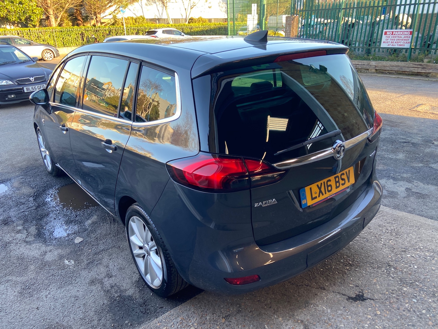 Used Vauxhall Zafira 2016 for sale - 77942200: Photo 9