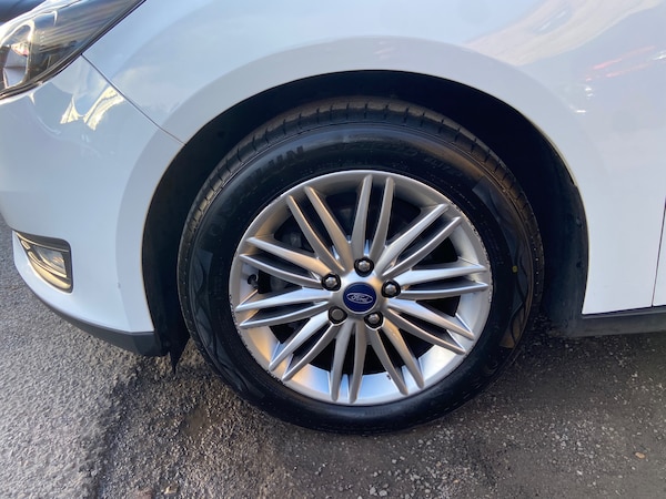 Used Ford Focus 2018 for sale - 76281081: Photo 10
