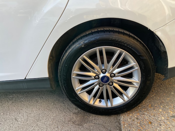 Used Ford Focus 2018 for sale - 76281081: Photo 11