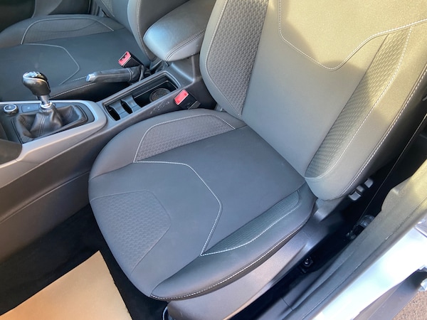 Used Ford Focus 2018 for sale - 76281081: Photo 15