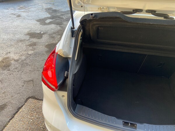 Used Ford Focus 2018 for sale - 76281081: Photo 21