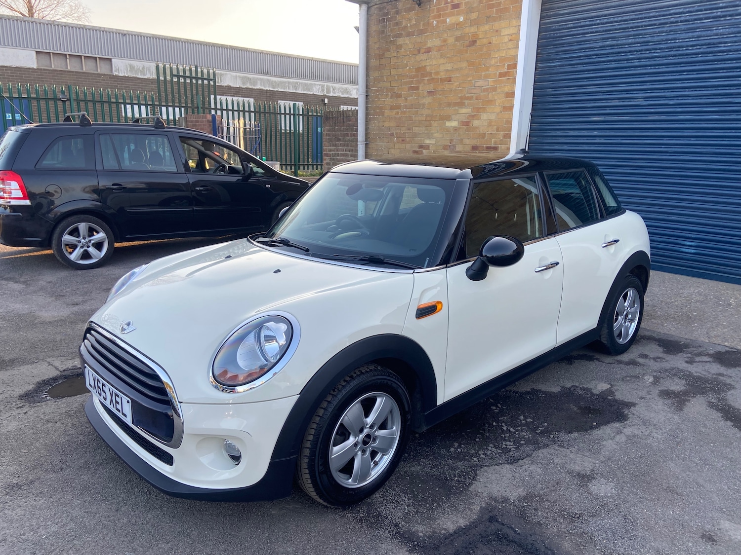 Used MINI Hatch 2015 for sale - 77971830: Photo 4