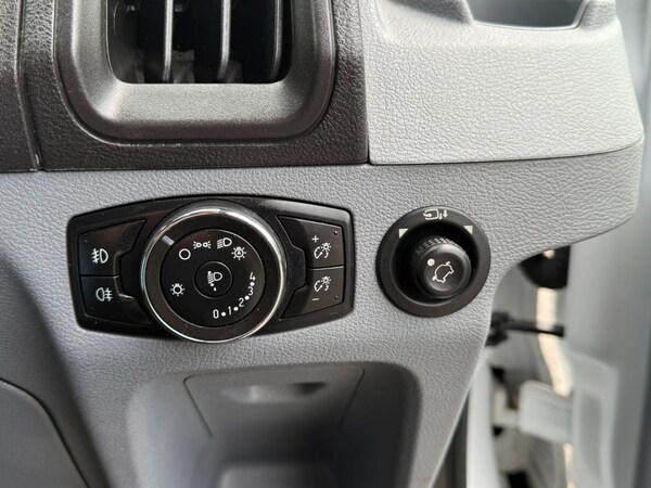 Used Ford Transit 2018 for sale - 74746788: Photo 21