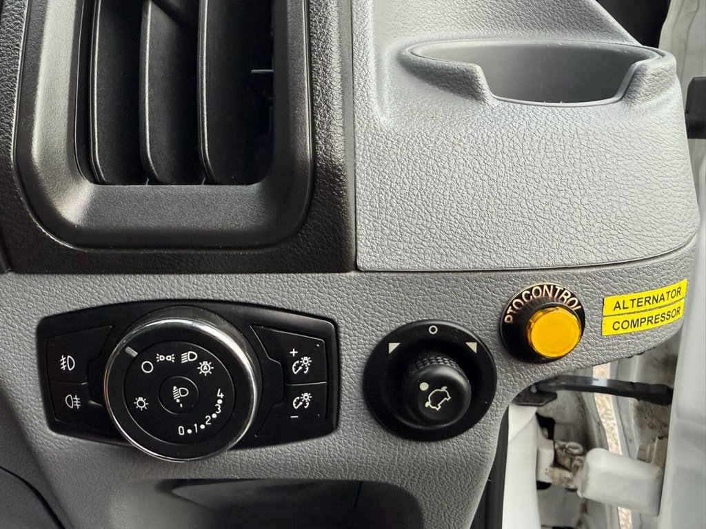 Used Ford Transit 2019 for sale - 76210358: Photo 21