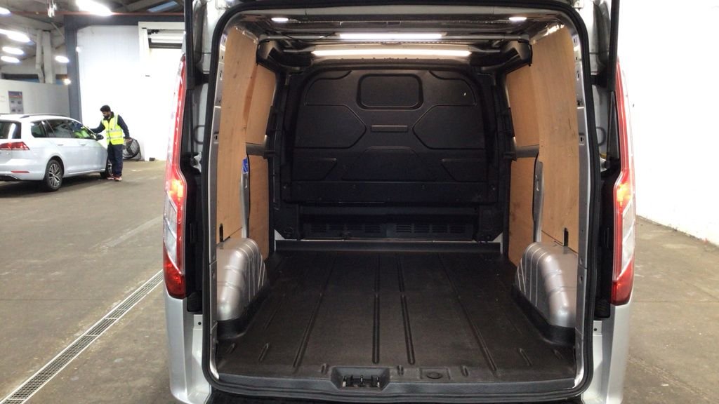 Used Ford Transit Custom 2022 for sale - 76570245: Photo 19