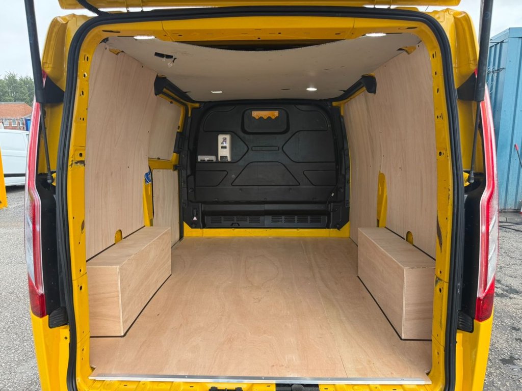 Used Ford Transit Custom 2022 for sale - 76962333: Photo 17