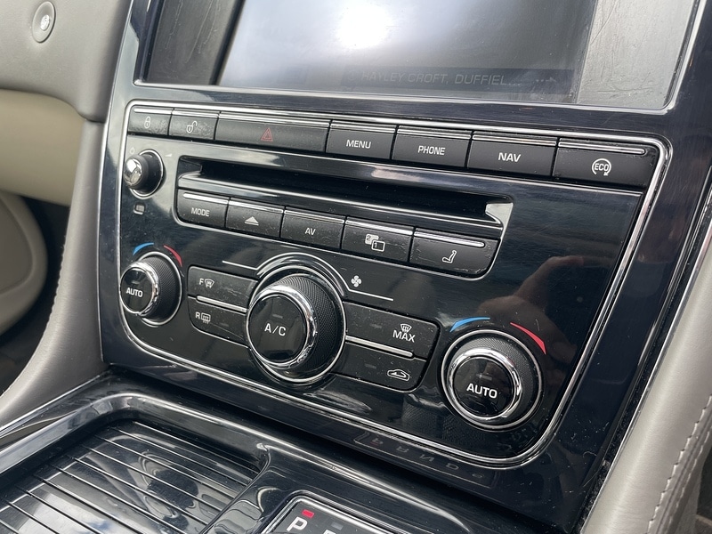 Used Jaguar XJ 2014 for sale - 76403220: Photo 29