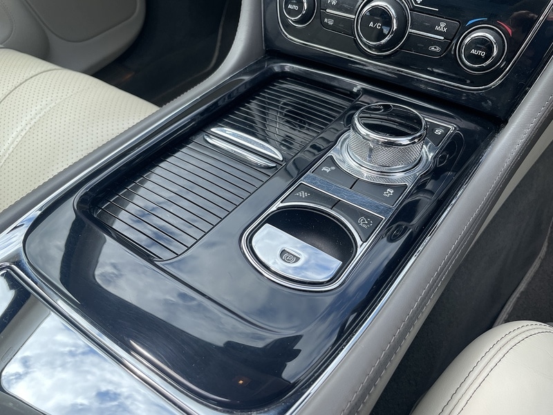 Used Jaguar XJ 2014 for sale - 76403220: Photo 30