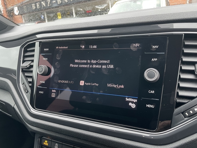 Used Volkswagen T-Roc 2018 for sale - 76896538: Photo 18