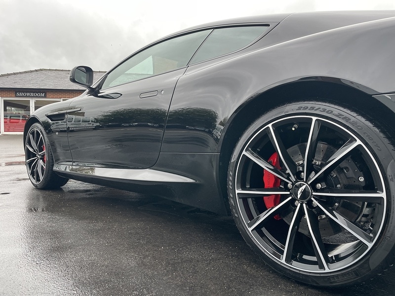 Used Aston Martin DB9 2017 for sale - 76784490: Photo 15