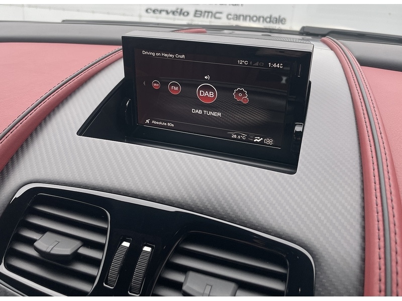 Used Aston Martin DB9 2017 for sale - 76784490: Photo 25