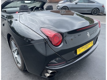 Used Ferrari California 2011 for sale - 75359928: Photo