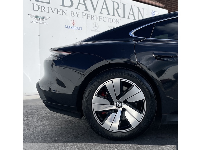 Used Porsche Taycan 2020 for sale - 76403208: Photo 20