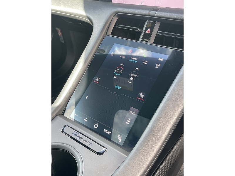 Used Porsche Taycan 2020 for sale - 76403208: Photo 32