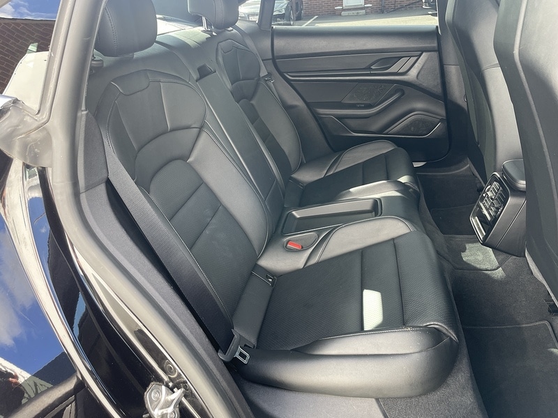 Used Porsche Taycan 2020 for sale - 76403208: Photo 37