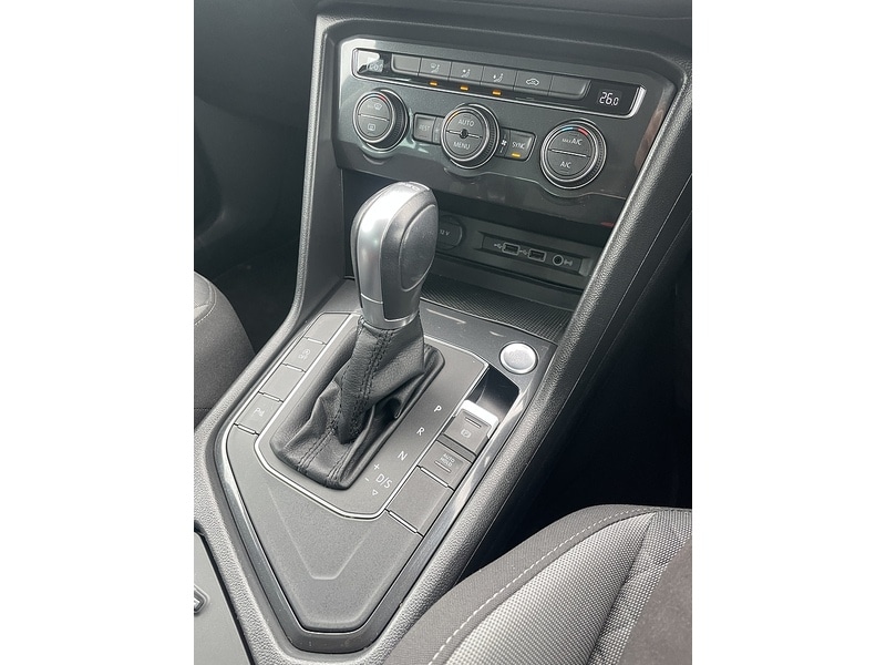 Used Volkswagen Tiguan 2018 for sale - 77906050: Photo 23